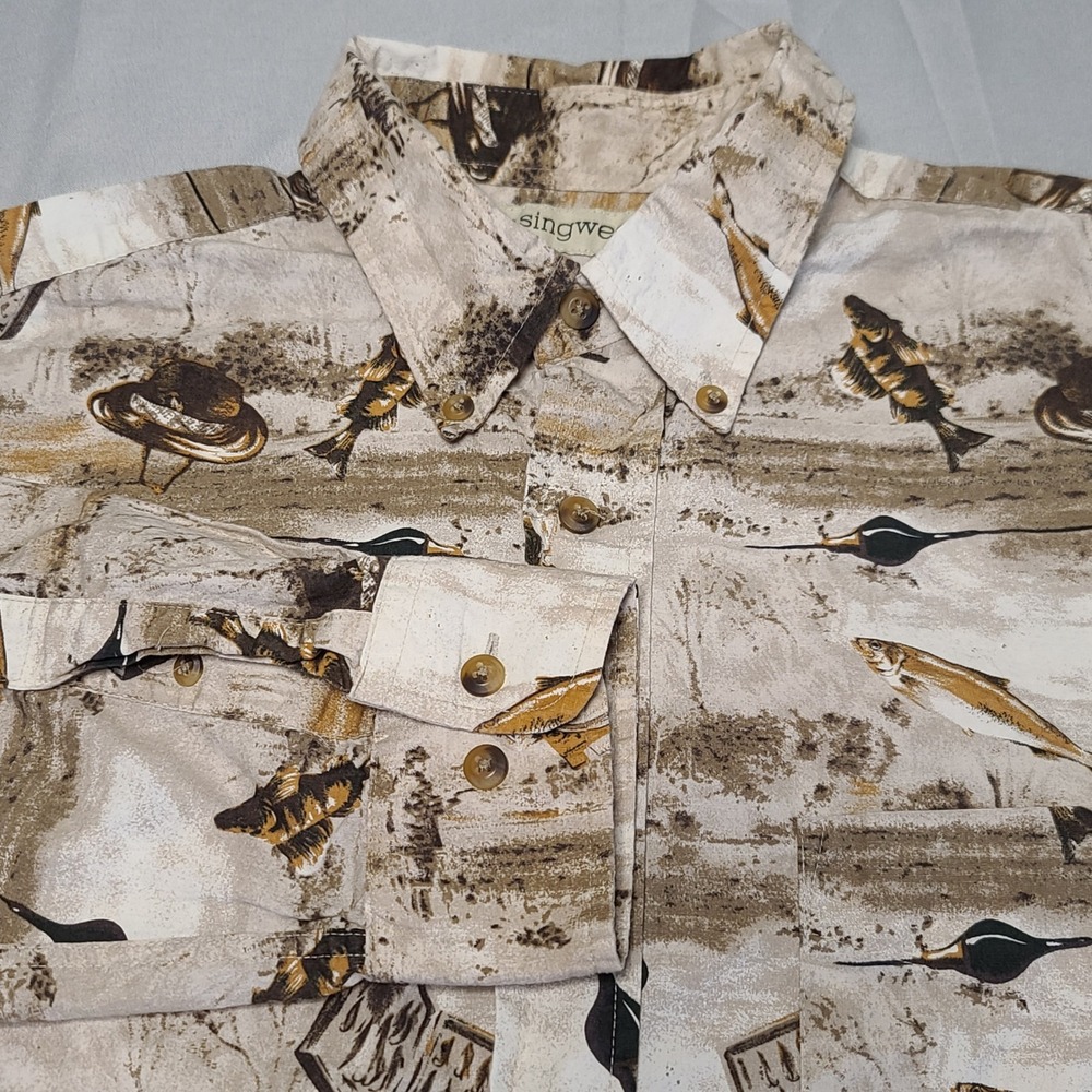 Munsingwear Fishing Print Shirt Mens Medium Tan Cotton Long Sleeve Button Down